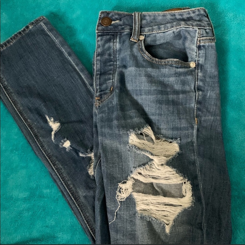 American Eagle Ripped Mom Jeans